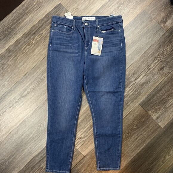 Levi Strauss Womens Size 16 33 Blue Stretch Denim Mid Rise Signature Skinny Crop - Picture 1 of 7